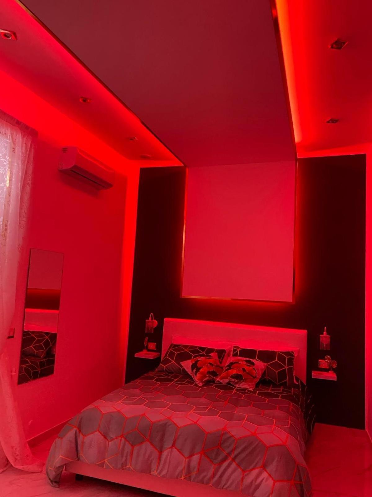 Appartamento Regina House Napoli Esterno foto