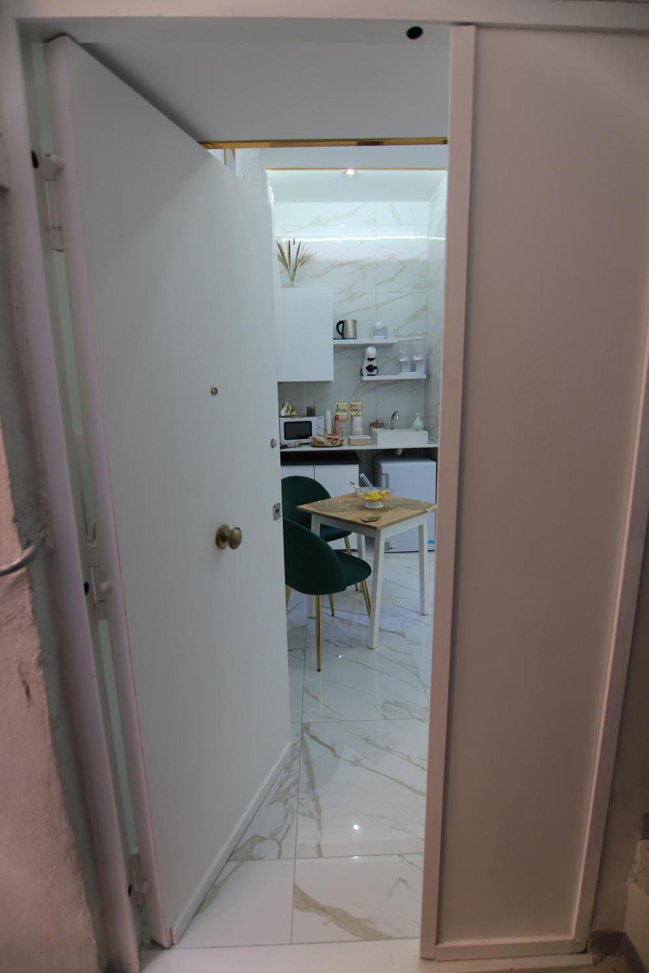 Appartamento Regina House Napoli Esterno foto