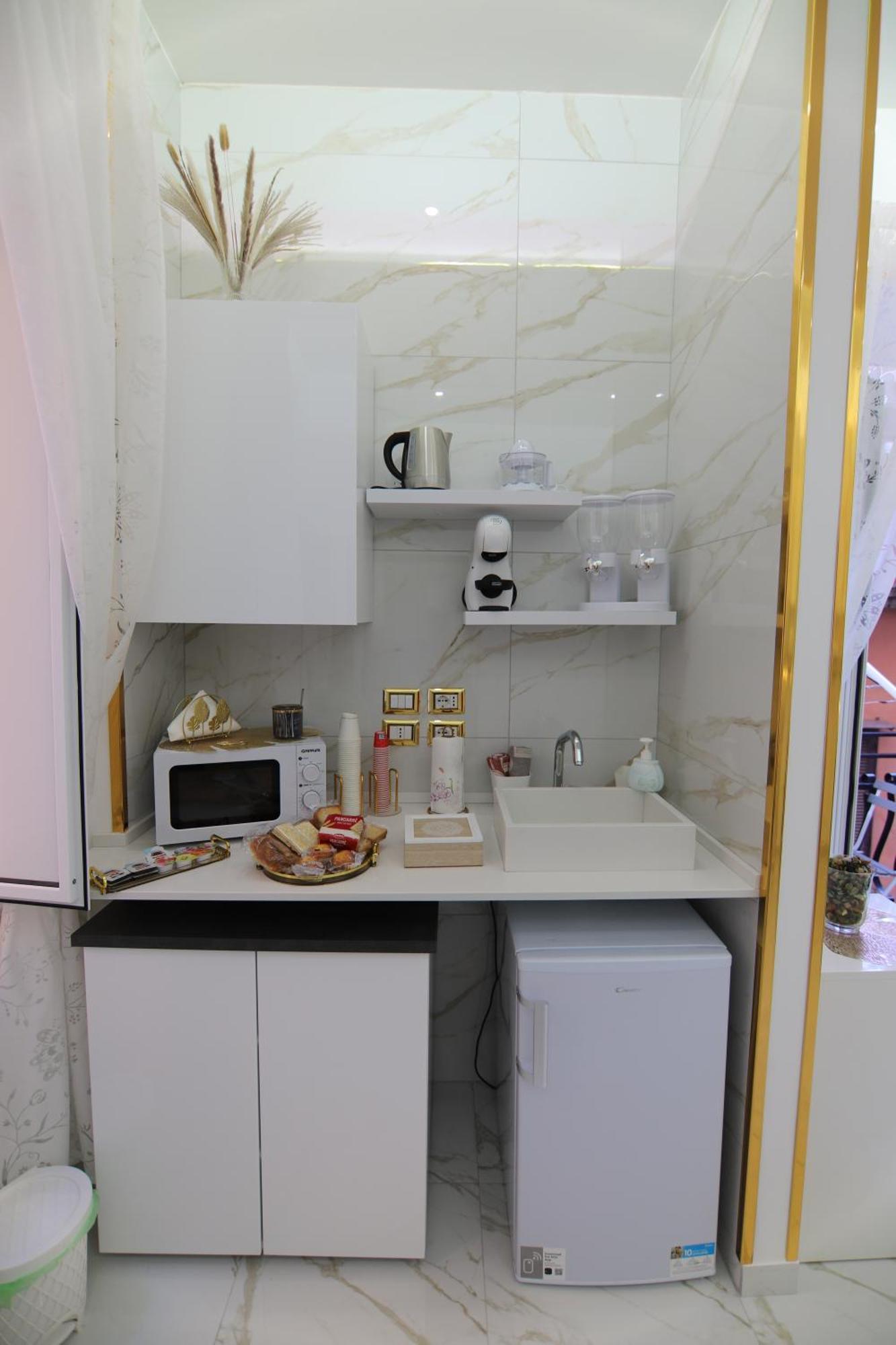 Appartamento Regina House Napoli Esterno foto